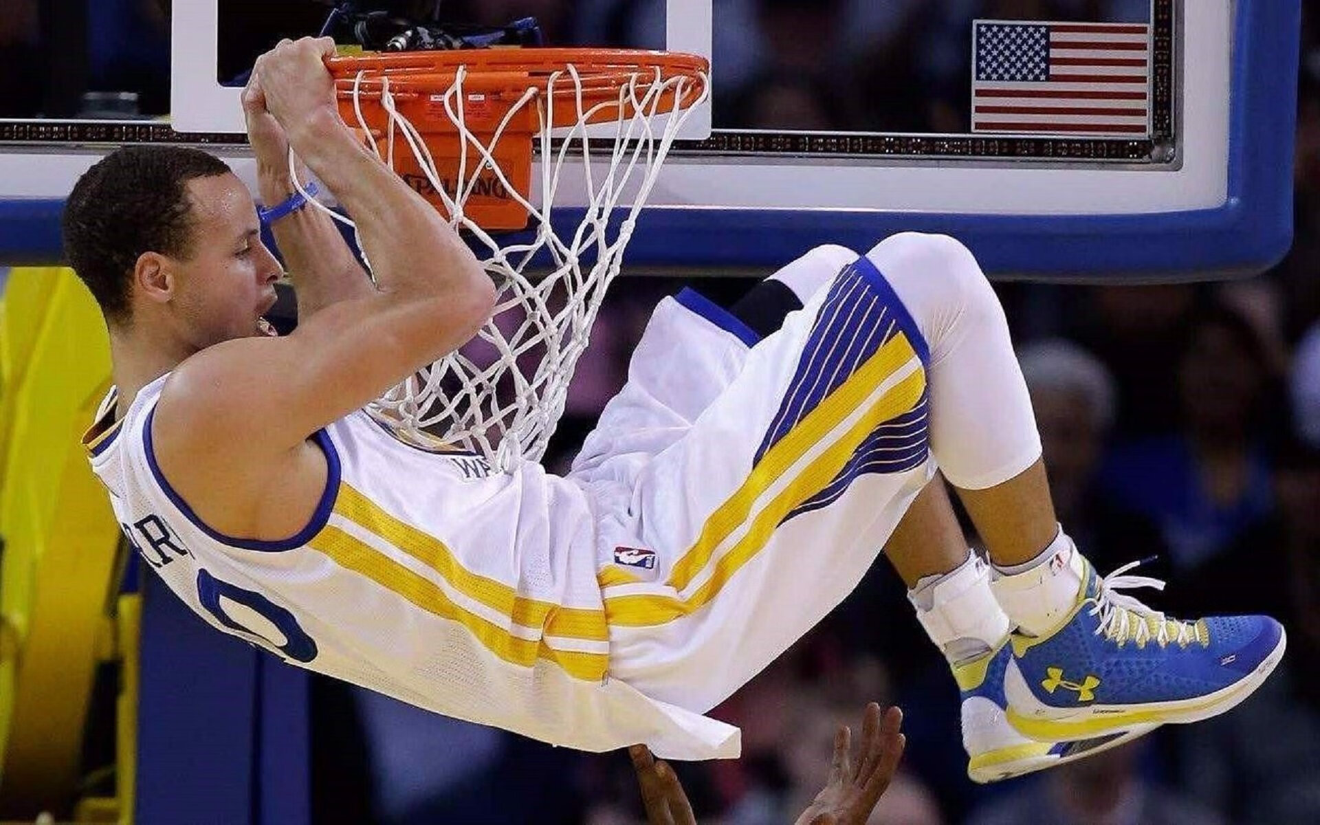 开云APP-唯一的神迹，2026世界杯G组，卢卡库如何用一己之力，在绝境中为葡萄牙书写破咒的史诗